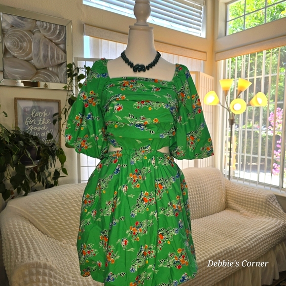 Mini Dress Fluffy Style - Picture 4 of 5